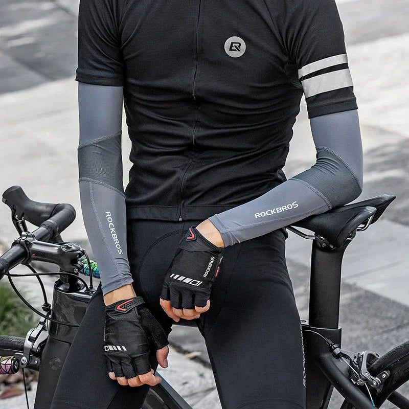 ROCKBROS Summer Arm Sleeves Ice Fabric Cool UV Protection Breathable Running Cycling Arm Sleeves Quick Dry Sports Arm Warmers